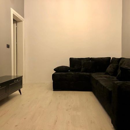 Nikki Apartments 3 Тирана Екстериор снимка
